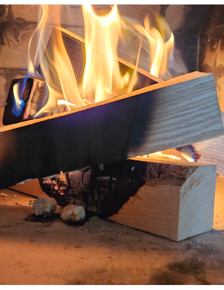 Kiln dried ash firewood in a box (30 cm, 36 pcs.)